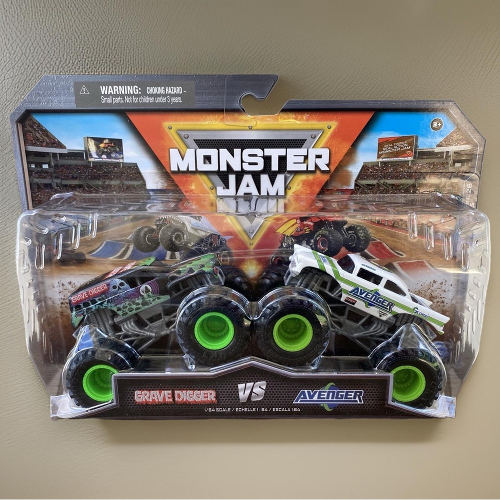 Monster Jam Series 25 Grave Digger vs. Avenger 1:64 Scale Double Pack New Sealed